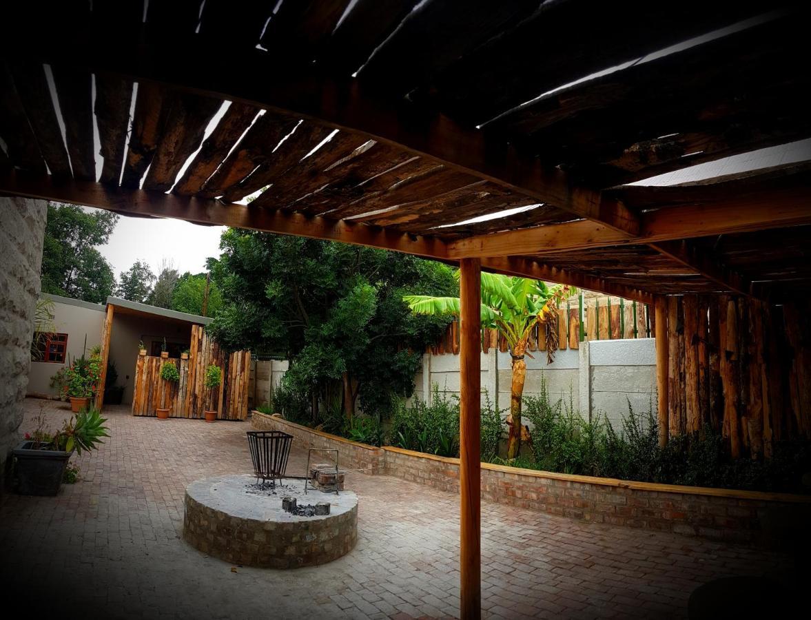 Uthando Backpackers Lodge Oudtshoorn Eksteriør billede